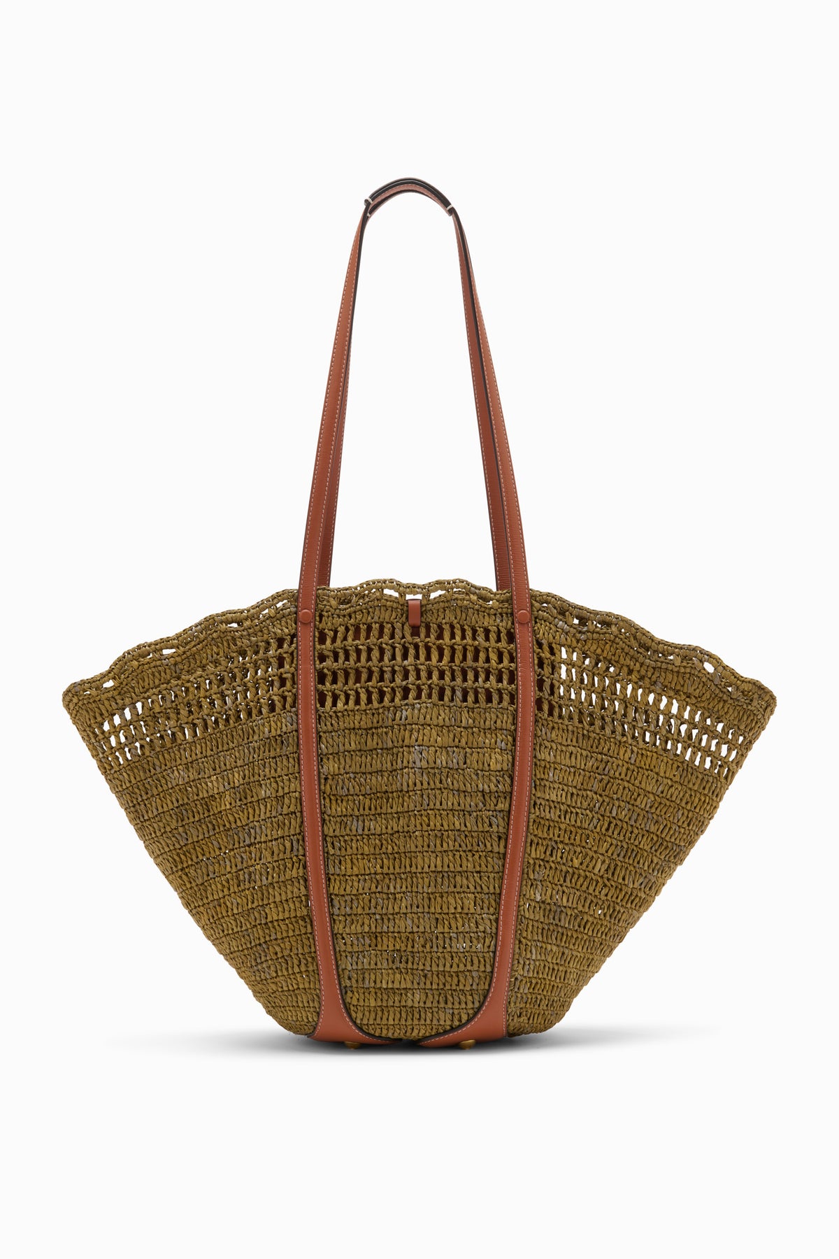 Panier Olive en raphia crocheté à la main avec anses en cuir - Vue de face | Ulla Johnson