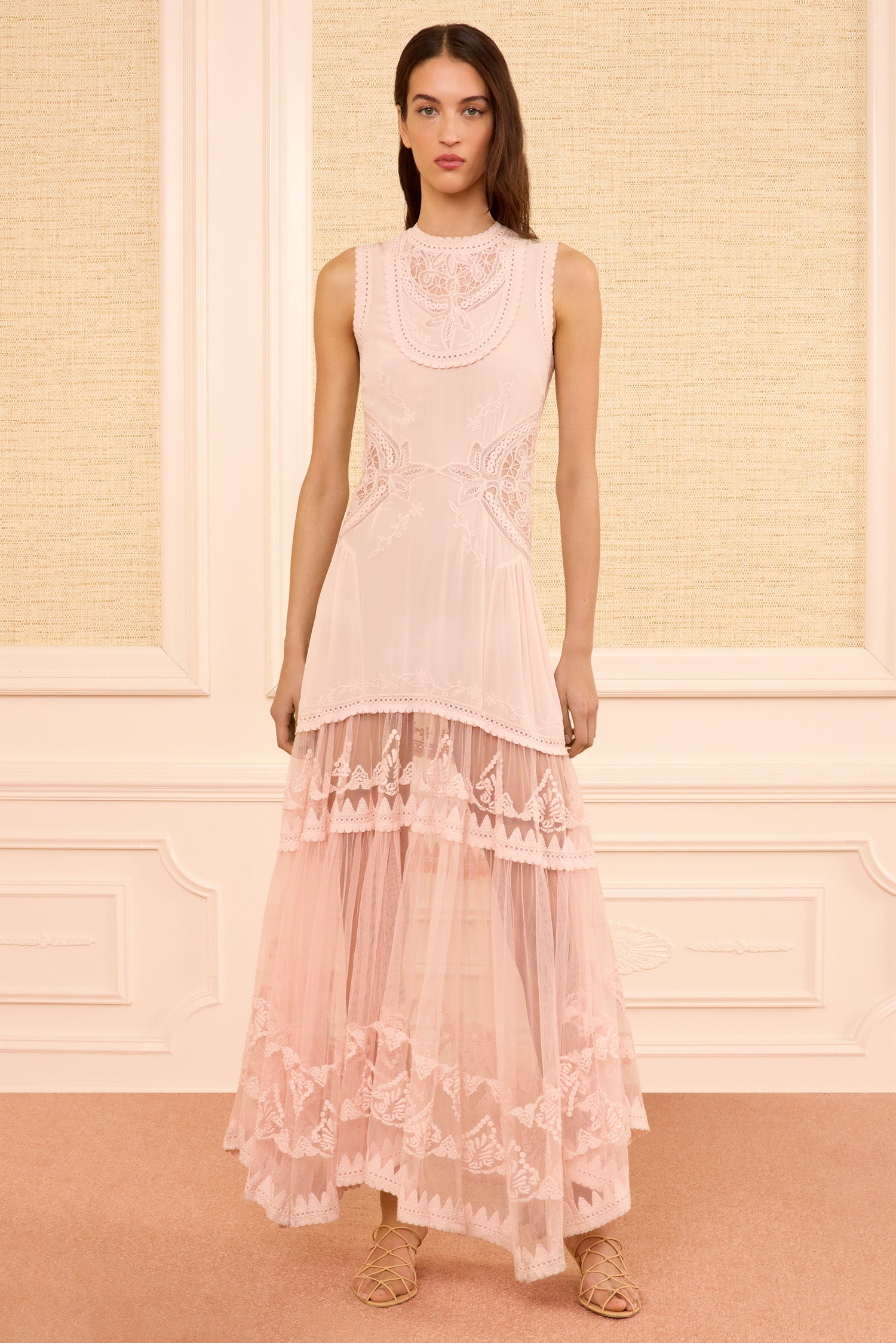 Ulla Johnson Blush Designer-Seiden-Maxikleid – Vorderansicht, gestufter Spitzen-Tüllrock | Ulla Johnson
