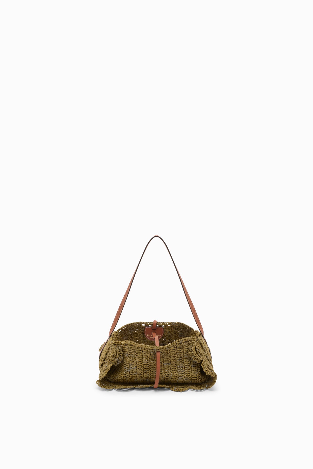 ⁣⁢Olivfarbene Raffia-Pochette mit Bogenkante, Innenansicht offen – Gehäkelte Raffia-Umhängetasche | Ulla Johnson⁤⁣