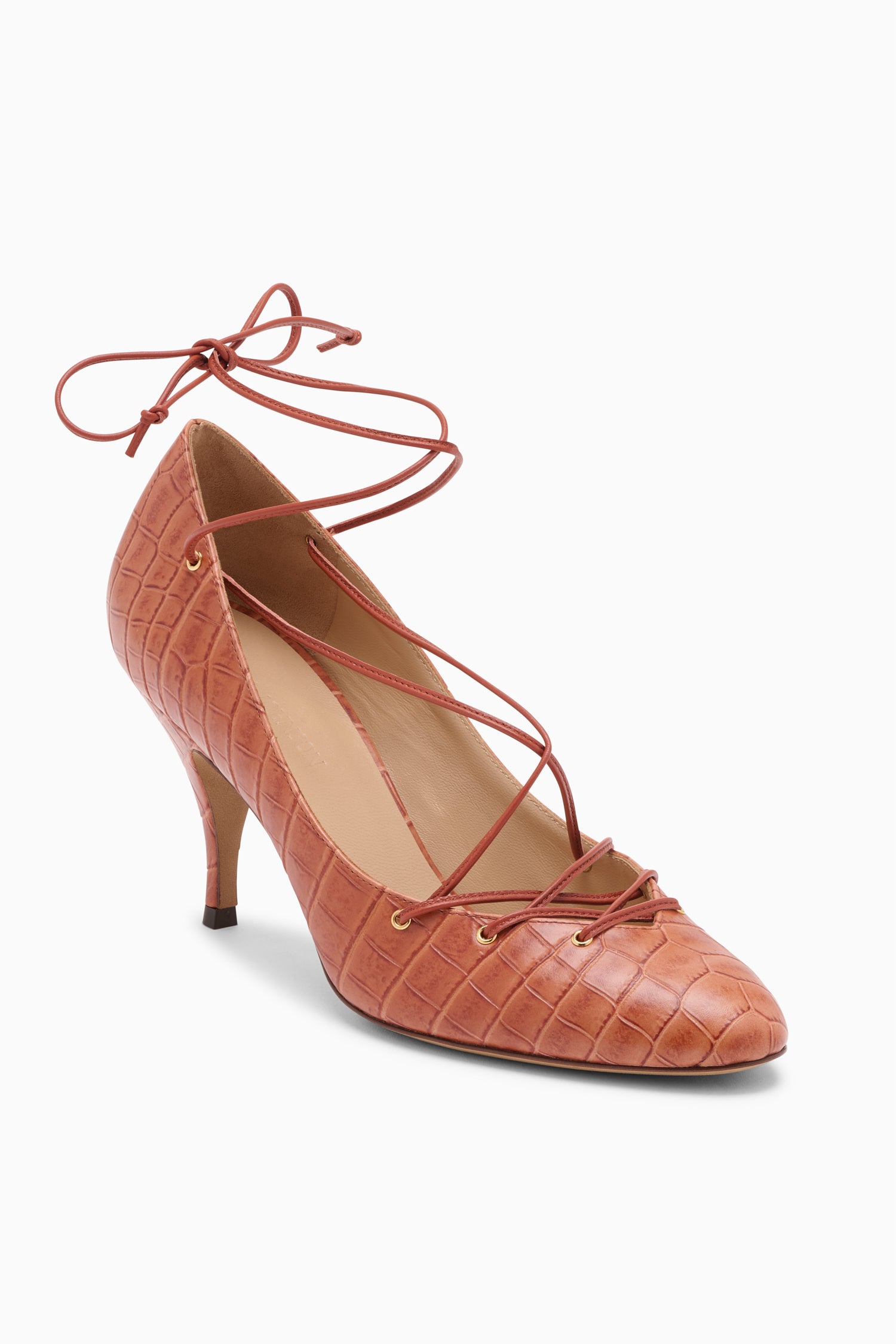 Ulla Johnson ⁣⁢Escarpin Lola Ballerina à lacets en cuir Redwood Croco avec œillets en laiton - Vue de face en angle | Ulla Johnson⁤⁣