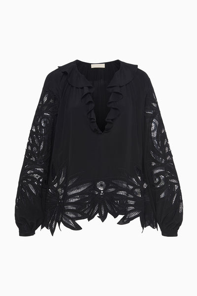 ⁣⁢Schwarze Seidenbluse mit Applikation und gerüschtem Ausschnitt - Draufsicht | Ulla Johnson⁤⁣