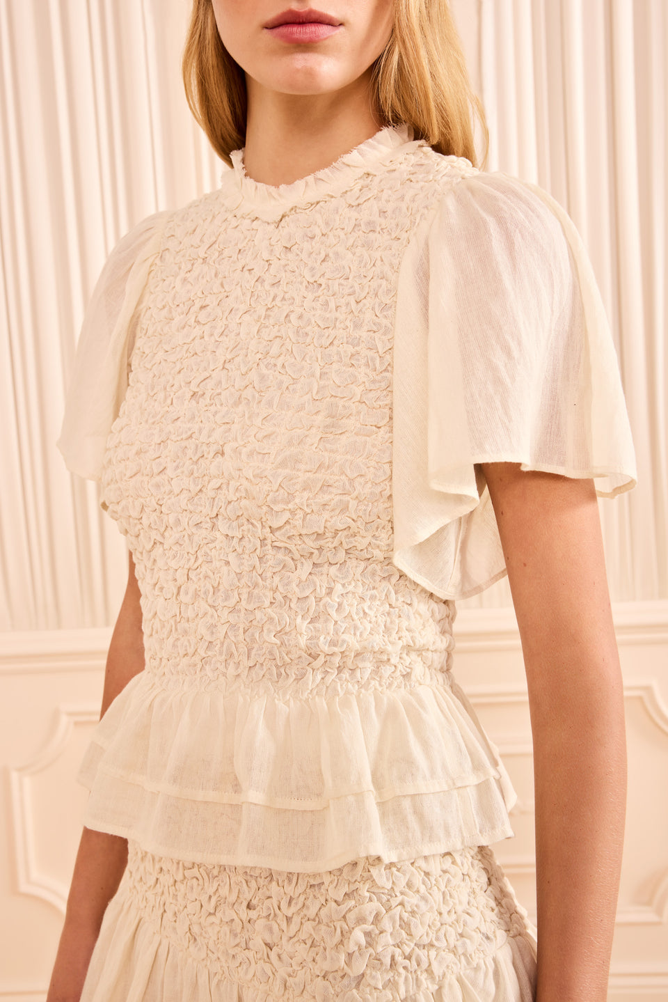 ⁣⁢Top Arden de manga corta con peplum - Cowrie⁤⁣