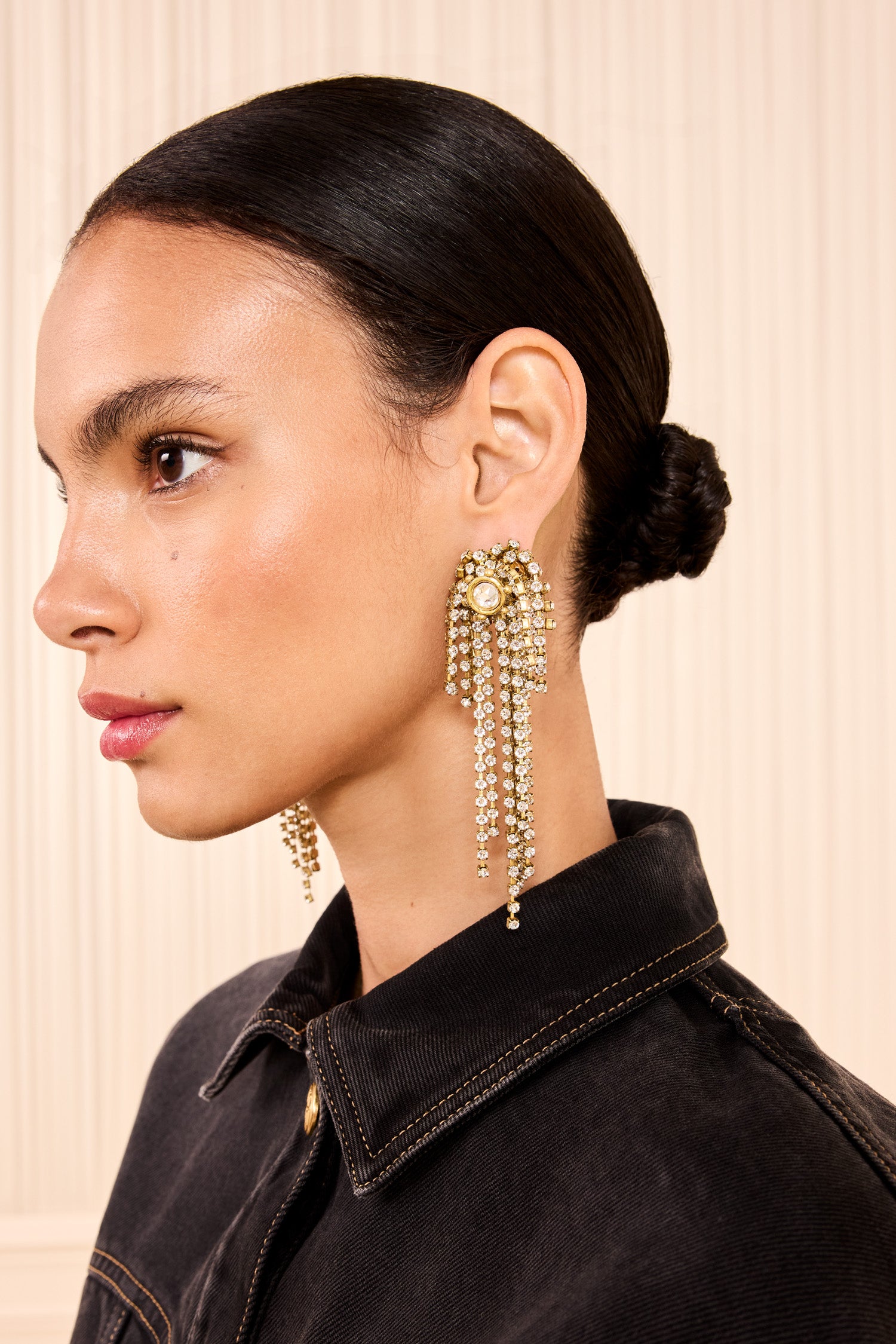 Ulla Johnson Large Crystal Chandelier Earring - Crystal