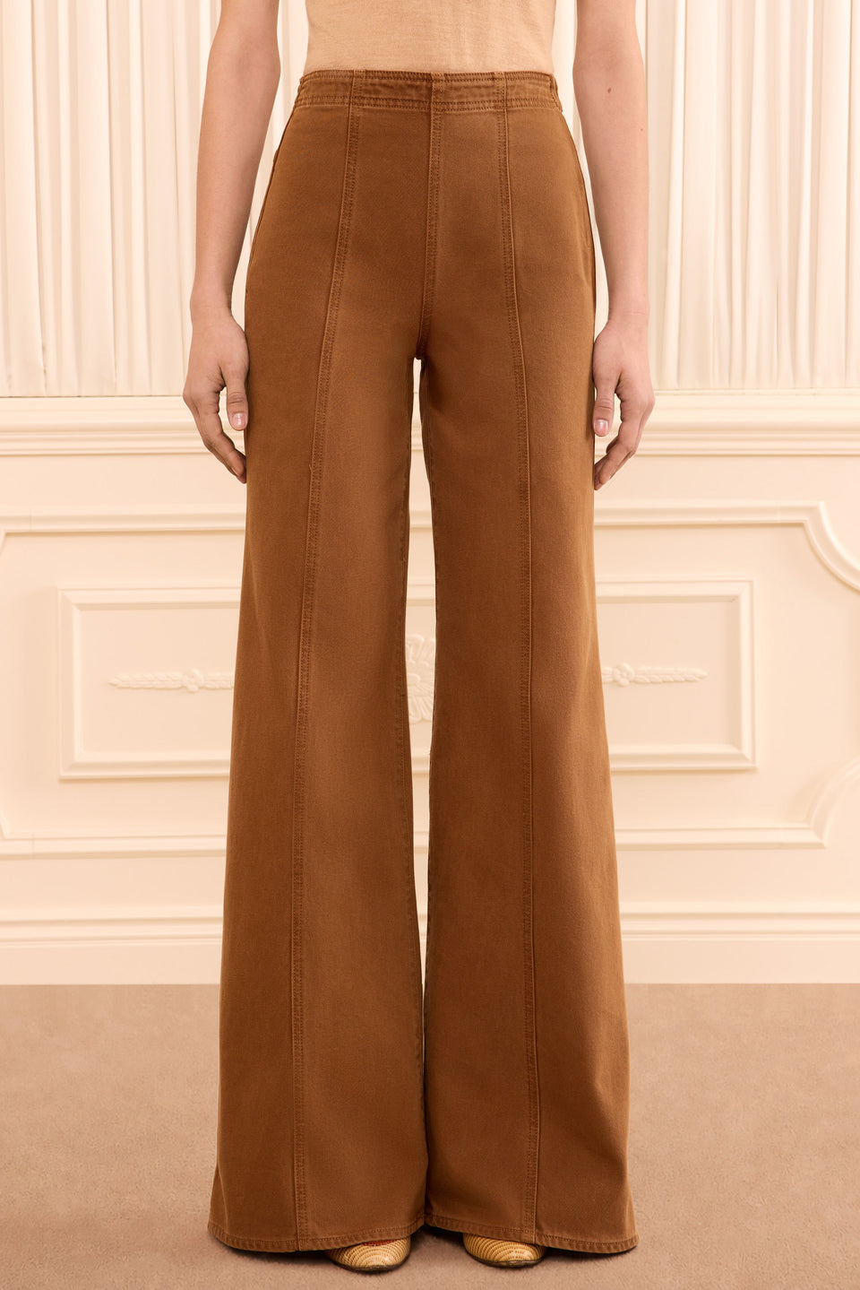Umber Denim High-Waisted Wide-Leg Jean - Front Seam Detail On Model | Ulla Johnson